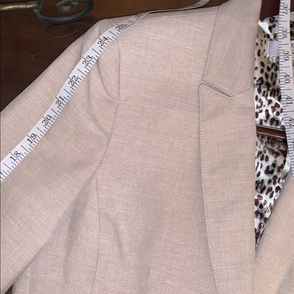 Kasper Classic Beige Blazer - Picture 6 of 6